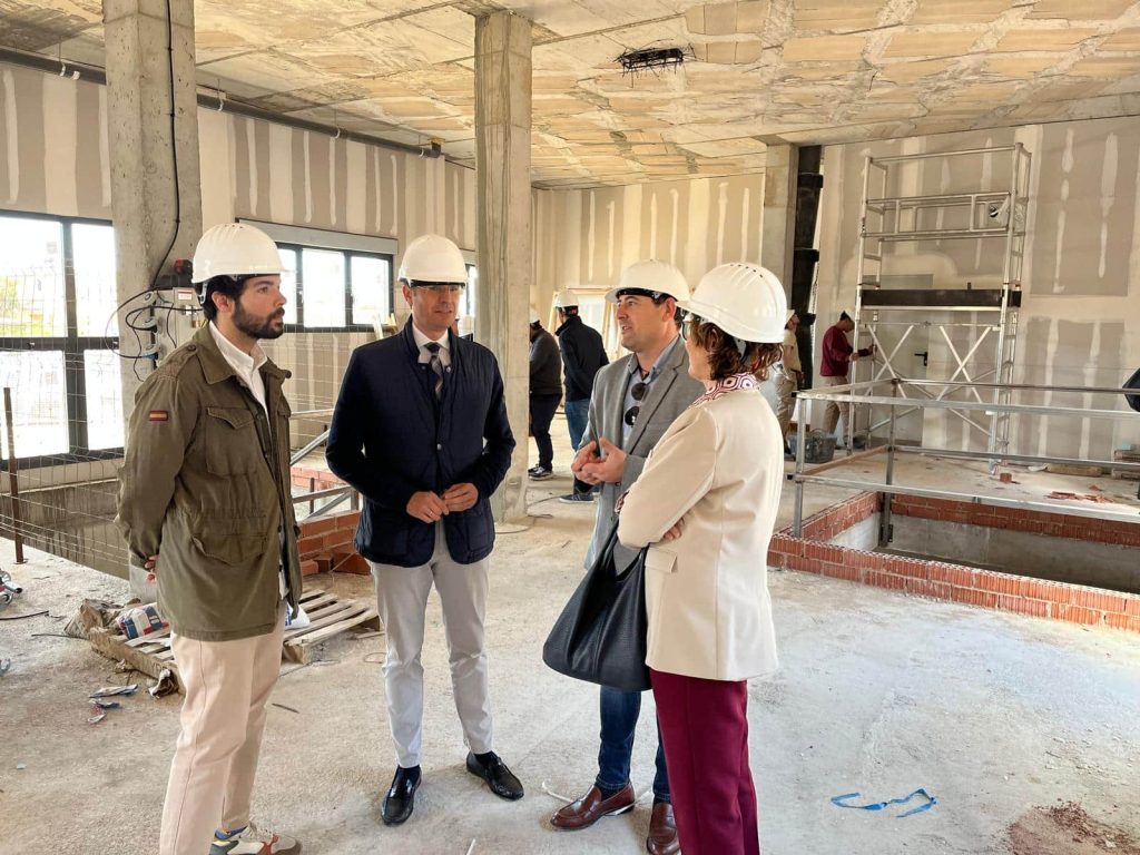 Empleo Programas Mixtos Empleo y Formación Visita obras Comisaria Policía en Altorreal Foto1